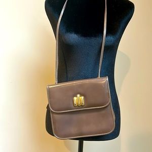 Vintage leather Anne Klein shoulder bag w/ snap closure